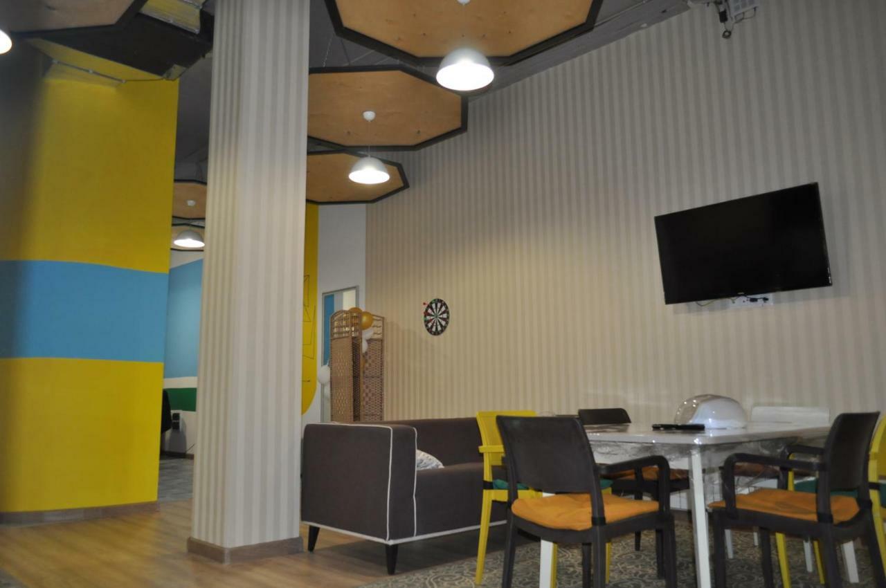Hostel S Size Астана Екстериор снимка